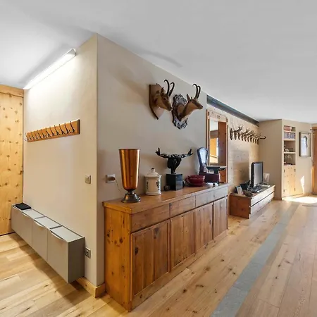 Chic Wellness And Balcony *