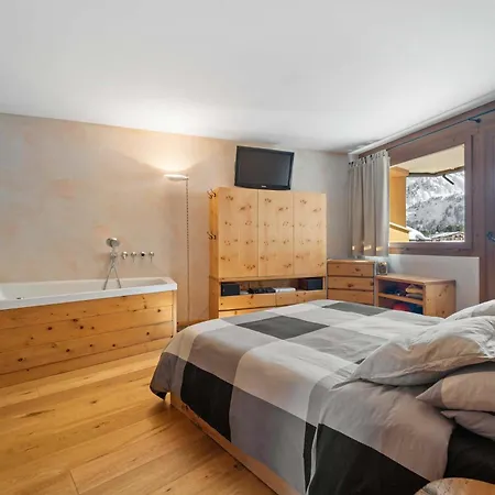 דירה Chic Wellness And Balcony