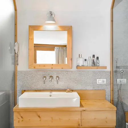 Chic Wellness And Balcony Maloja