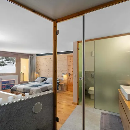 Chic Wellness And Balcony Apartment
