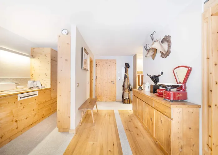 Chic Wellness And Balcony Apartamento Maloja